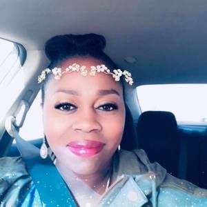 Meet your Posher, Latoya terry